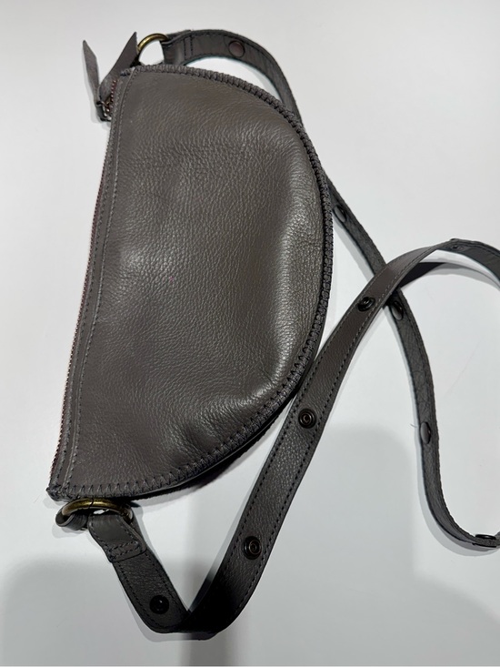 Lyons Leather Co. Handbags - Lyons Leather Co. “The Bee” Bag in Stone - 10” x 5” x 2.5”